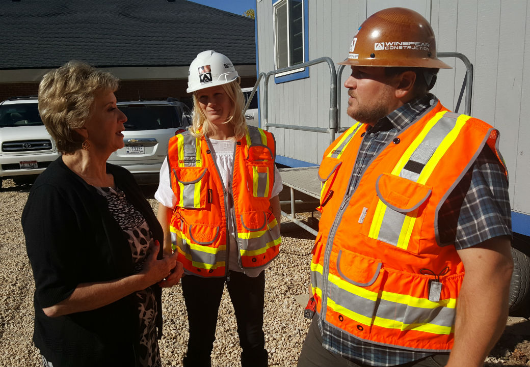 SBA Administrator Linda McMahon speaks with Jordan and Kristin WInspear